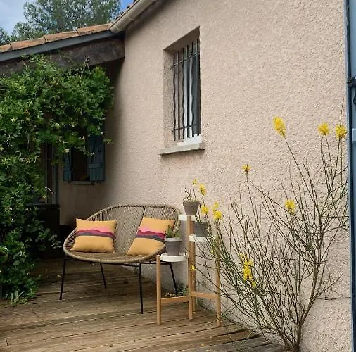 En Bordure De Colline*piscine*clim*netflix Les Matelles